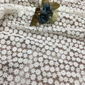 New Hollowed Out Embroidered Fabric (Option: White base embroidery-0.91m long 1.3m wide-4yard)